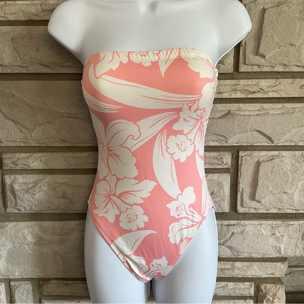 NWOT Pink & White Swim Systems Bandeau One Piece Swimsuit Size S